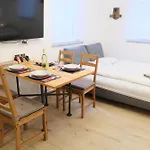 Beer & Wine House شقة ليوبليانا