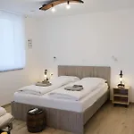 Beer & Wine House * ليوبليانا