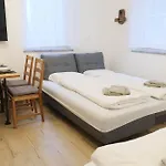 Beer & Wine House شقة ليوبليانا