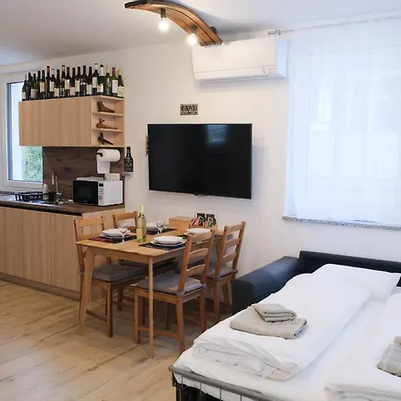 아파트 Beer & Wine House 류블랴나